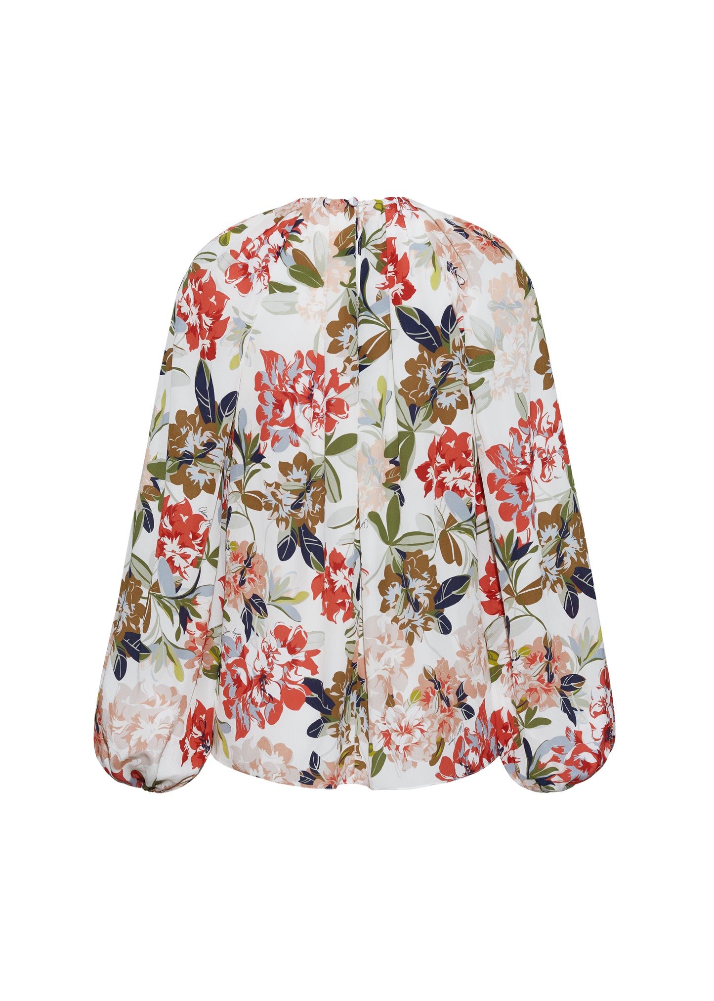 Ghost image back – lottie top , P25130CC, ivory floral – Adam Lippes, P25 collection: The Lottie Top debuts in a new silhouette, featuring a classic ivory floral motif on refined crepe de chine. A delicately gathered neckline, airy sleeves, and soft hemline evoke a sense of lightness and fluidity.