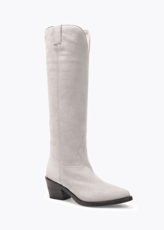 loretta boot