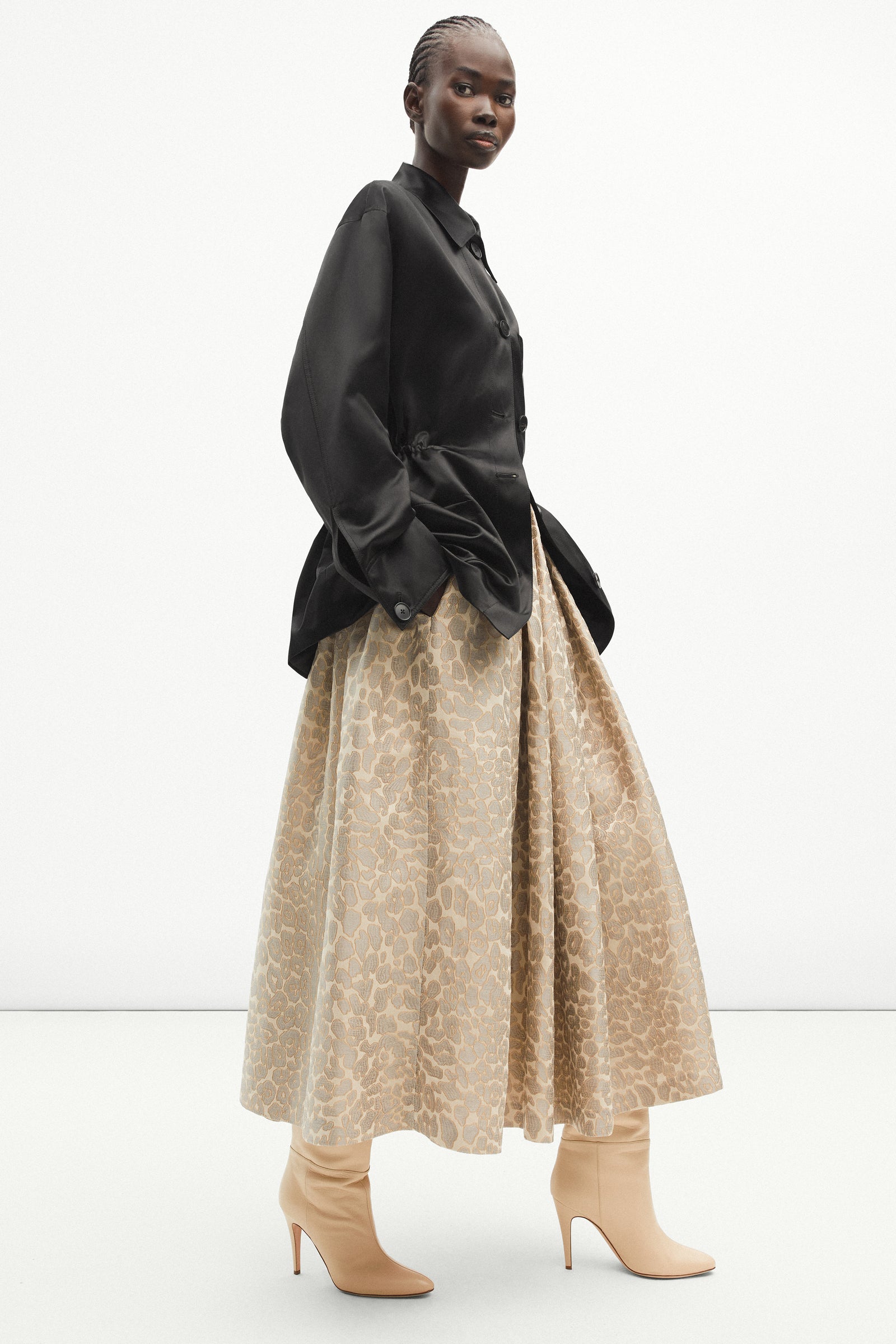 Resort 2025 - Model Image 15