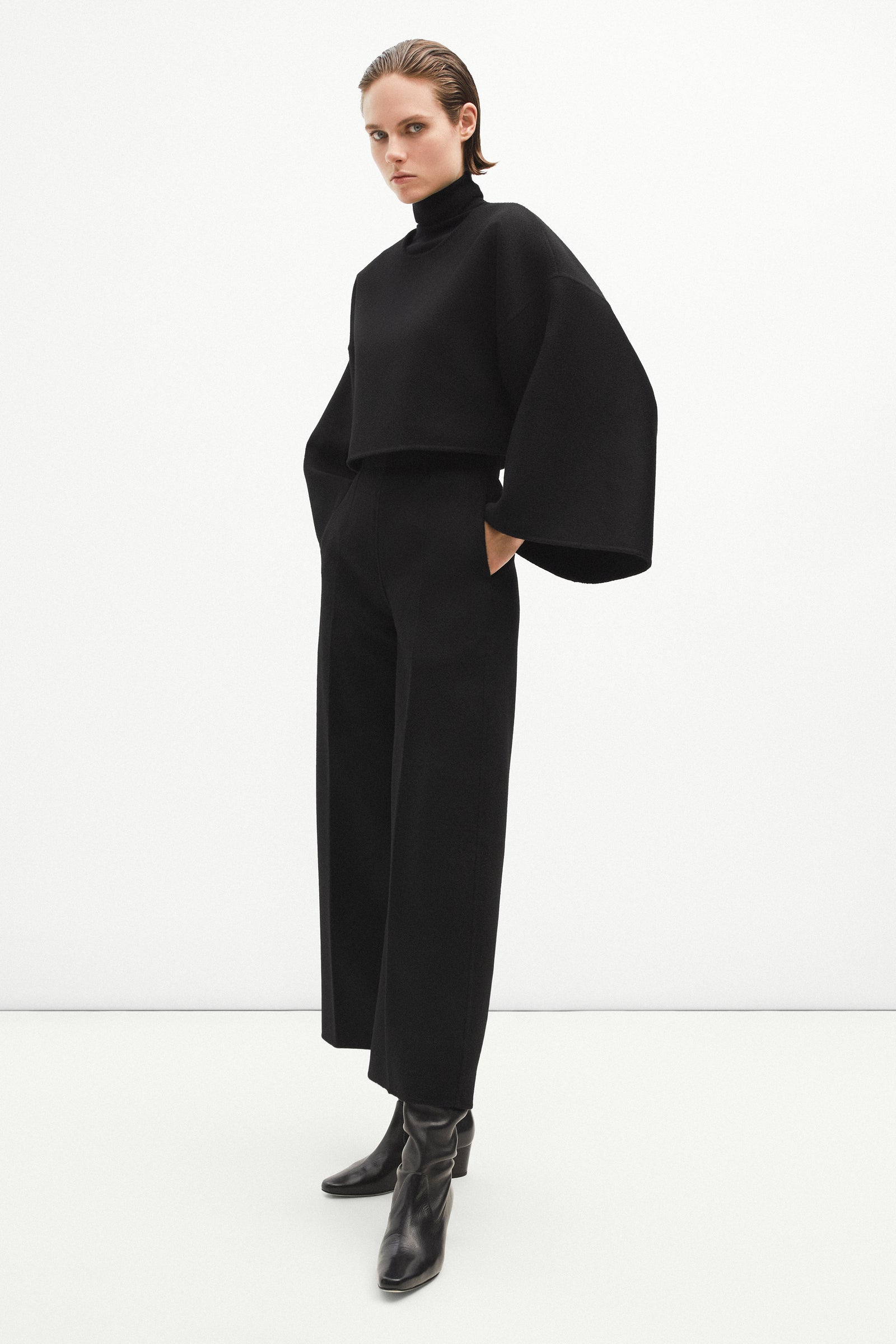 Resort 2025 - Model Image 29